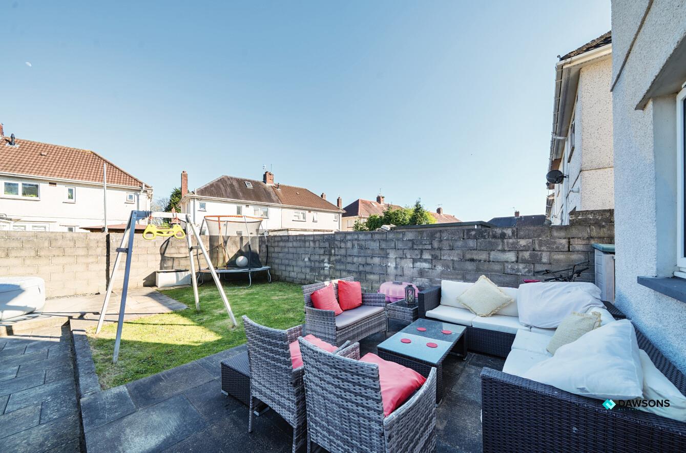 Maes Tref, Llanelli, SA15 3SY